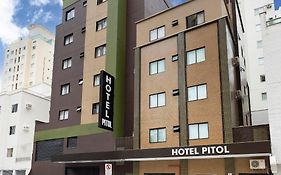Hotel Pitol